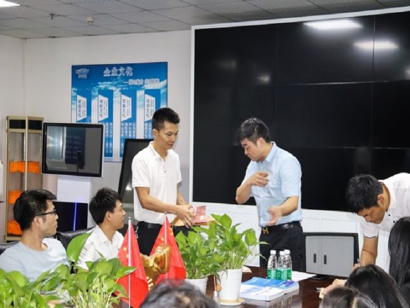 華邦瀛季度獎金發(fā)放完畢，收獲與付出是成正比的！